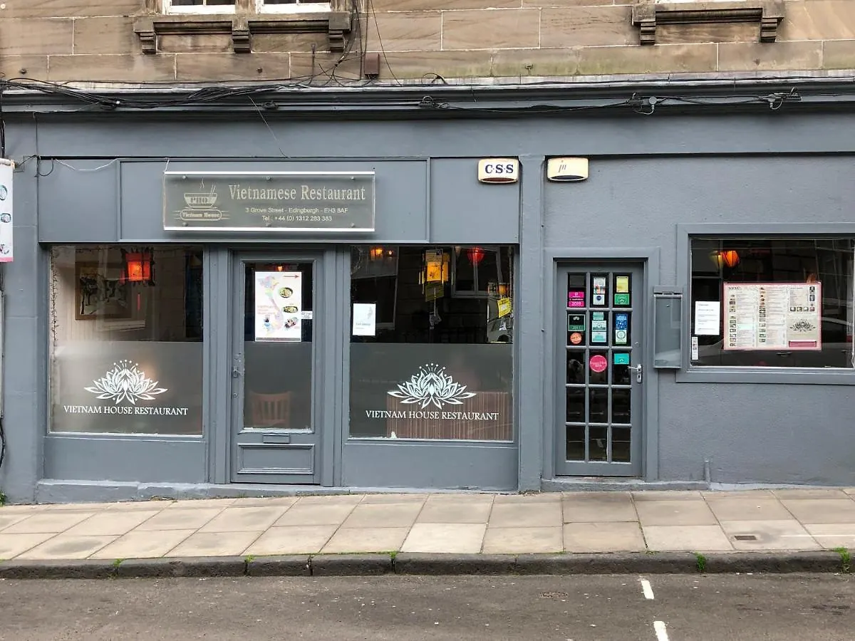 Haymarket Spacious 3 Bedroom Street Level Edinburgh