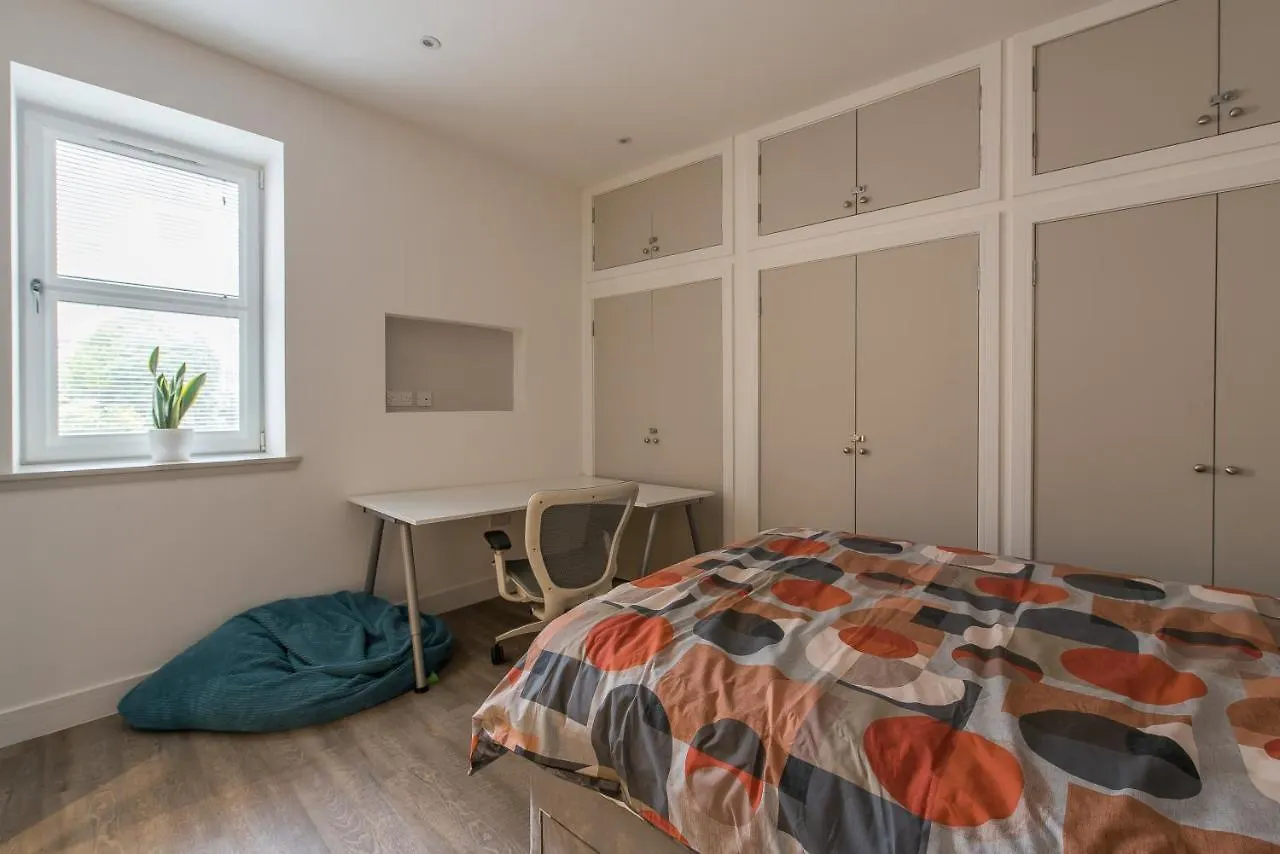 Apartment Haymarket Spacious 3 Bedroom Street Level Edinburgh United Kingdom