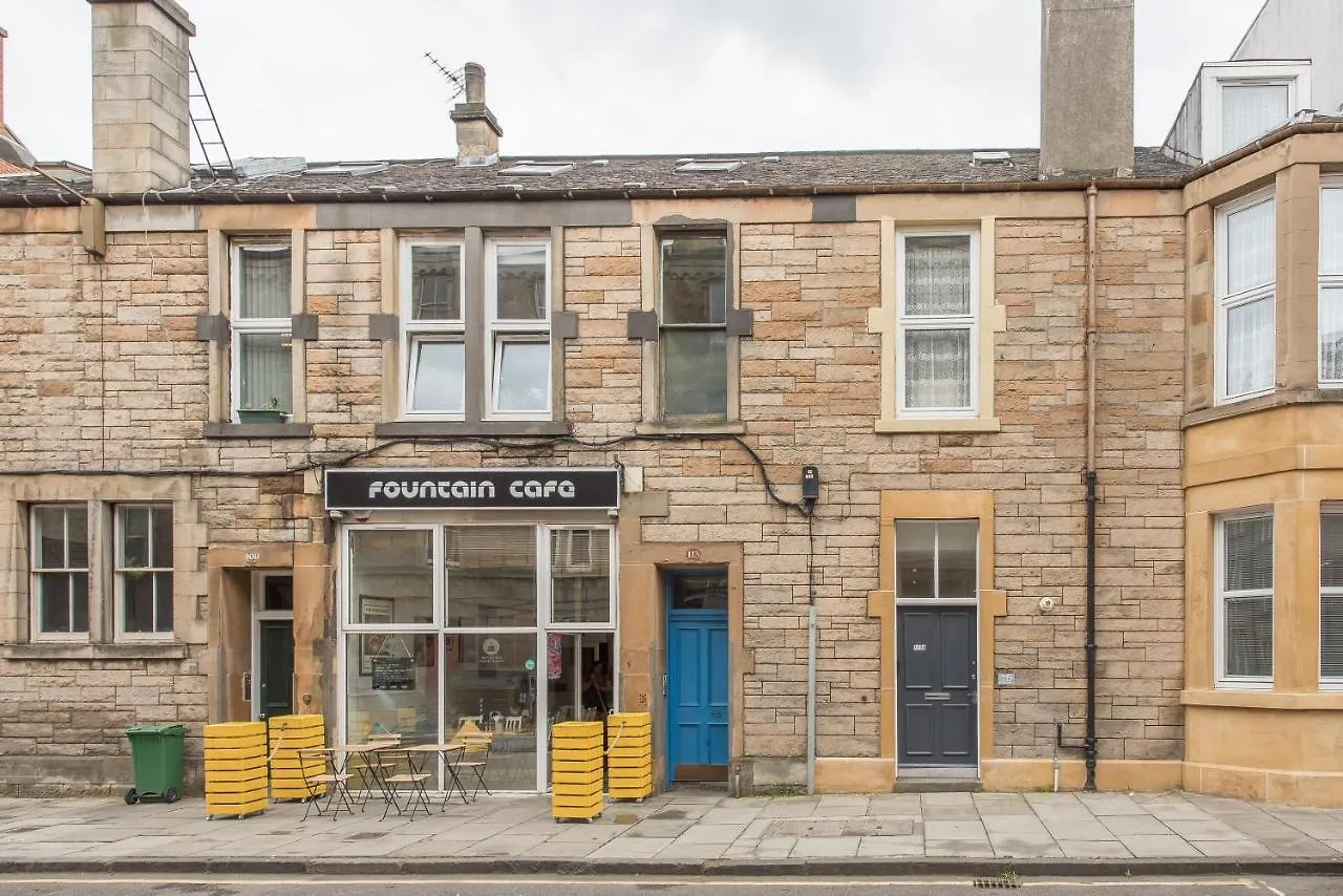 Haymarket Spacious 3 Bedroom Street Level Edinburgh 0*,